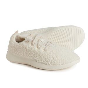 Allbirds - women’s wool Dasher flurrs Running shoes lace 
On sneakers cream SZ 8